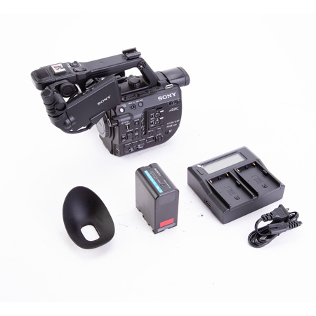 値下げ！SONY PXW-FS5 18-105 f4ズームレンズ大容量バッテリー Sony PXW-FS5 - 値下げ！SONY f4ズームレンズ大容量バッテリー 18-105