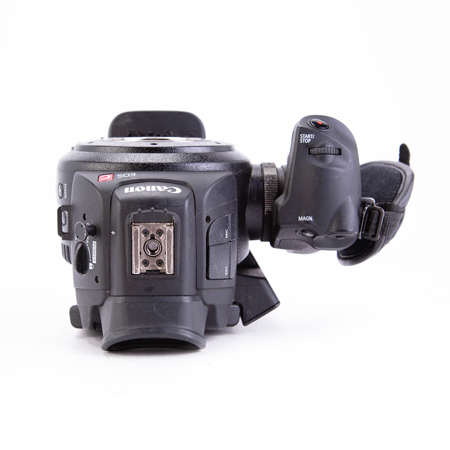 Canon EOS C100 ボディ（EFマウント）通電217時間 Canon EOS C100 ボディ（EFマウント）通電217時間