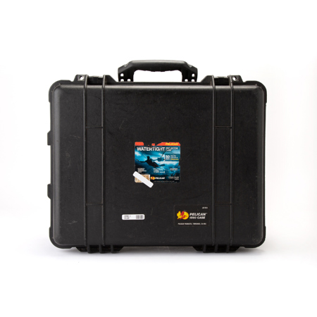 Pelican 1560 Watertight Hard Case without Foam Insert, with Wheels - Charcoal Black