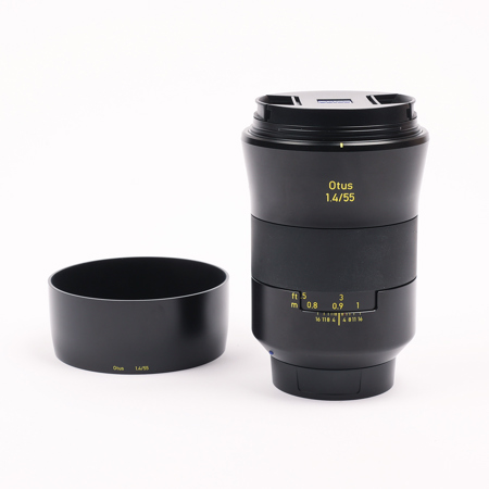 Zeiss 55mm f/1.4 Otus Distagon T* Lens for Canon EF Mount