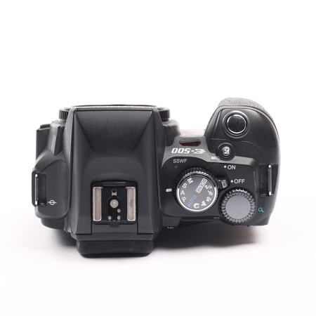 USED Olympus E-500 8 Megapixel Four Thirds Digital SLR Camera Body