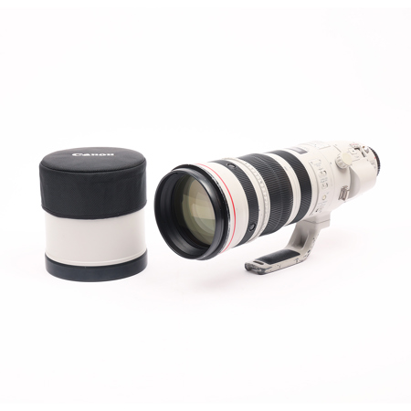 Canon EF 200-400mm f/4L IS USM with Built-in Extender 1.4x Lens