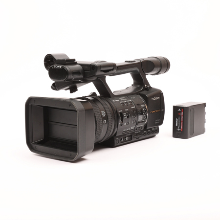 Sony HXR-NX5U NXCAM Digital HD Video Camcorder