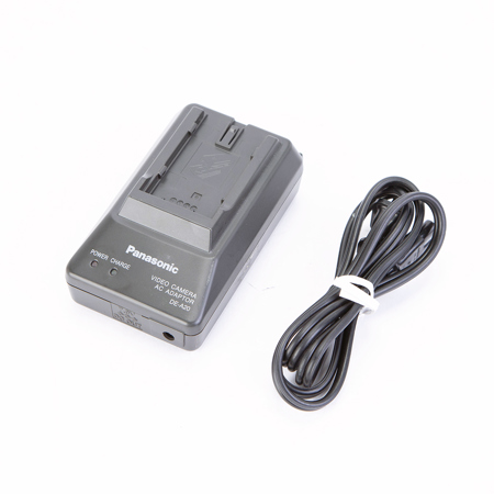 PANASONIC DE-A20B BATTERY CHARGER
