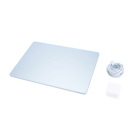 Apple MacBook Air 15.3", M4 Chip with 10-Core CPU and 10-Core GPU, Early 2025, Sky Blue 16GB 256GB 30W Adapter