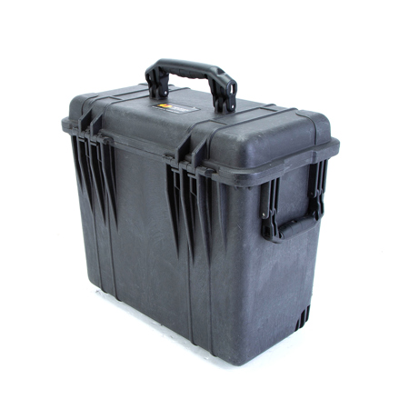 Pelican 1440 Top Loader Watertight Hard Case with Wheels, Without Foam Insert, Black