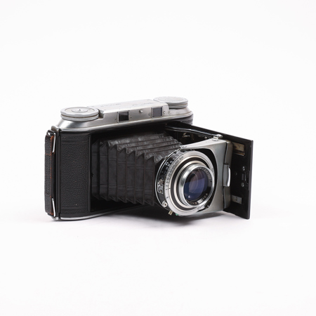 Voigtlander Bessa II 6x9 Medium Format Folding Rangefinder Camera with 105mm f/3.5 Lens