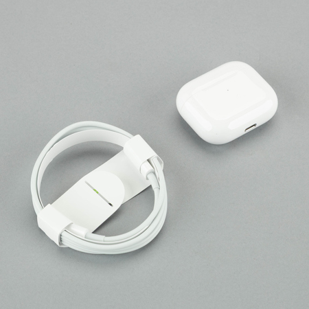 Apple AirPods with Lightning Charging Case, 3rd Gen