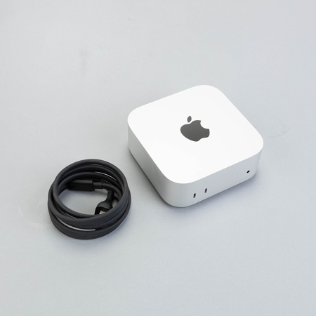 Apple Mac mini Desktop Computer, M4 Chip with 10-Core CPU and 10-Core GPU, Late 2024 10-Core / 10-Core 16GB 256GB SSD Gigabit Ethernet