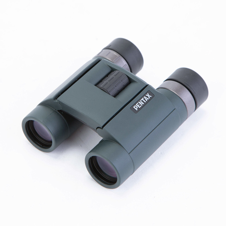 Pentax 8x25 AD Series Waterproof Roof Prism Binocular with 5.5 Degree Angle of View, Multicoated