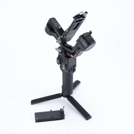 DJI RS 4 Gimbal Stabilizer
