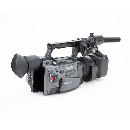 USED Sony DSR-PD170 3-CCD Mini DVCAM/Mini DV Camcorder.