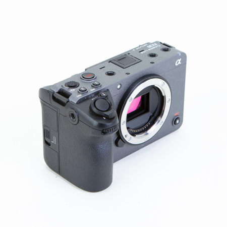 USED Sony FX30 Super 35 Cinema Line Camera With XLR Handle Unit