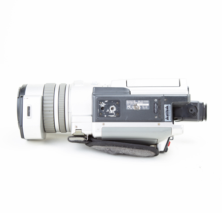 USED Sony DCR-VX2000 Digital Mini-dv 3-ccd Camcorder Kit