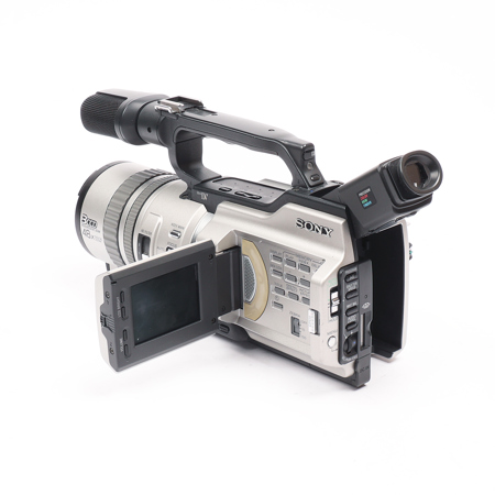 USED Sony DCR-VX2000 Digital Mini-DV 3-CCD Camcorder