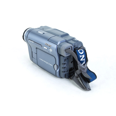 USED Disc. CD-TRV-128 Hi-8 Camcorder with 2.5