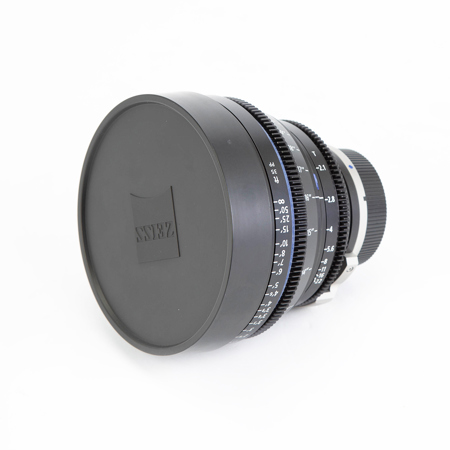 Zeiss Compact Prime CP.2 35mm/T2.1 Cine Lens (EF Mount)