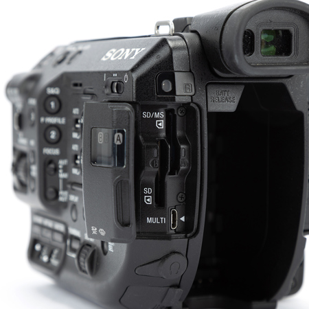 USED Sony PXW-FS5M2 4K XDCAM Compact Handheld Camcorder with Super