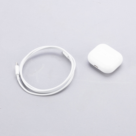 Apple AirPods with Lightning Charging Case, 3rd Gen