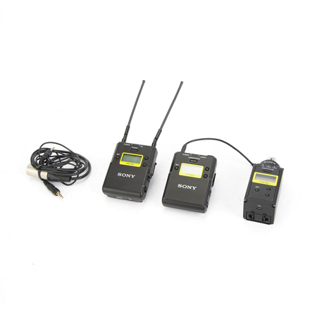 Sony UWP-D16/14 Integrated Digital Plug-on & Lavalier Combo Wireless Microphone System, UHF Channels 14/25: 470 to 542 MHz
