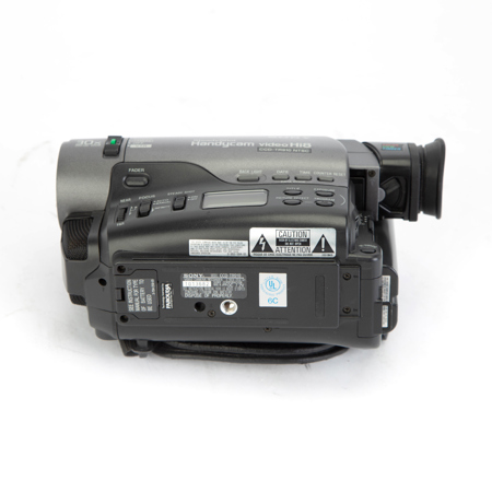 USED Sony CCD-TR910 NTSC Handycam Video Hi8 Camcorder