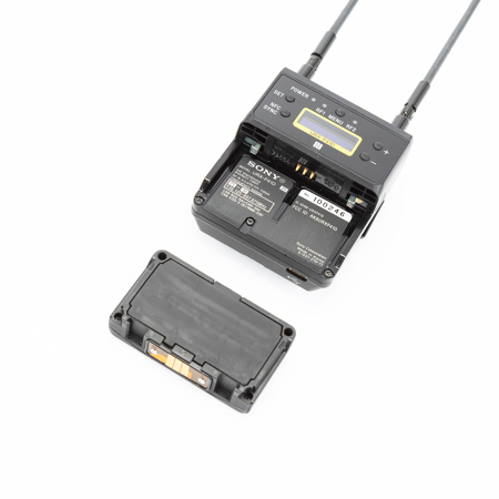 USED Sony URX-P41D Dual-Channel Camera-Mount Wireless Receiver
