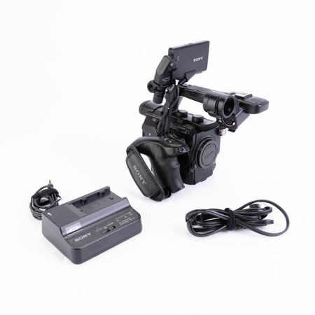 USED Sony PXW-FS5 4K XDCAM Camera System with Super 35 CMOS Sensor