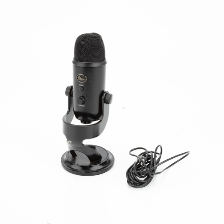 Blue Microphones Ultimate USB Microphone for Professional Recording, Tri-Capsule Array, Blackout Edition
