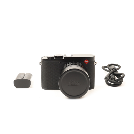 Leica Q3 Compact Digital Camera