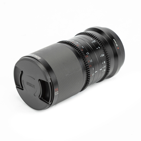 Sirui Saturn T2.9 1.6x Carbon Fiber Anamorphic Lens 75mm Canon RF Neutral Flare