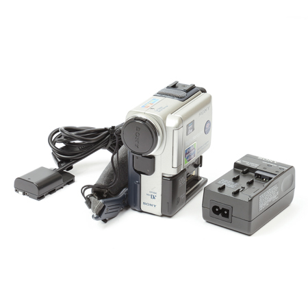 Sony Handycam DCR-PC5 Mini DV Camcorder