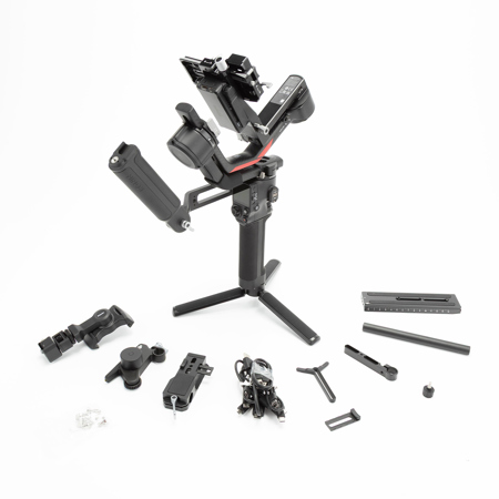 DJI RS 4 Pro Combo Gimbal Stabilizer