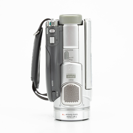 USED Sony DCR-DVD505 2.1 Megapixel Camcorder, ClearVID CMOS Sensor