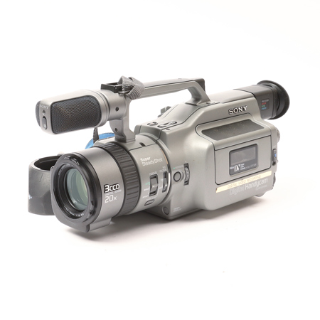 USED Sony DCR-VX1000 Mini-DV Digital Video Camera