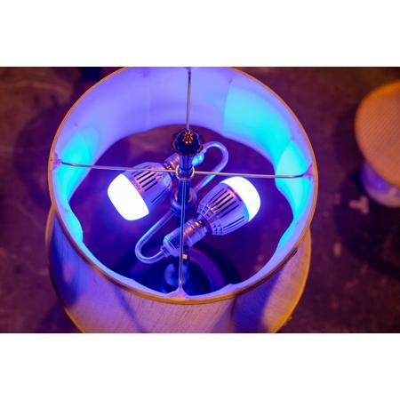 <kzy_mlkr>Aputure Accent B7C LED 3つ Aputure Accent B7C Smart Led Light Bulbs 7W RGBWW,2000k