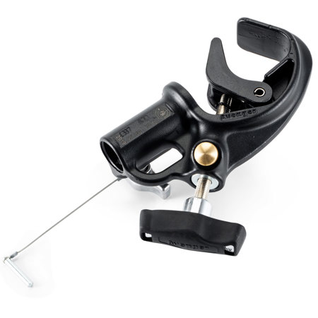 Avenger Quick Action Junior Pipe Clamp with 1-1/8" Bushing