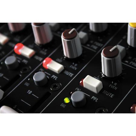 Allen & Heath MixWizard WZ4 14:4:2 Professional Mixing Allen & Heath MixWizard WZ4 14:4:2 Professional Mixing