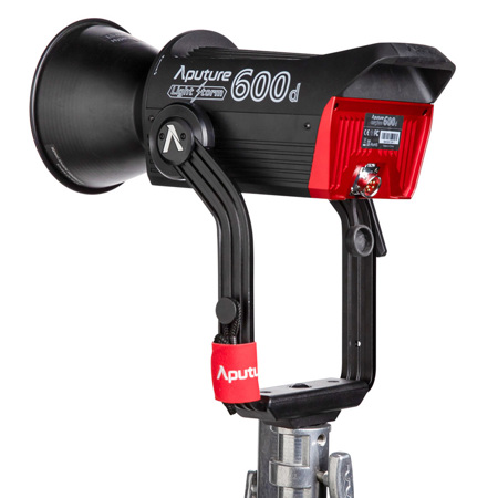 その他 Aputure Light Storm 600d Amazon.com : Aputure 600d Aputure Light Storm V-Mount 600W 5600K