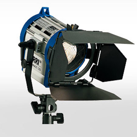 ARRI Compact 125 HMI Fresnel Light with 3.15in Lens