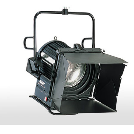 ARRI 2500 HMI Theater Fresnel Light with 9.9 inch Lens