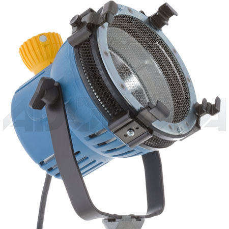 Arri Arrilite 1000 Open Face Tungsten Flood Light, 1000 Watts, 120 Volts AC.