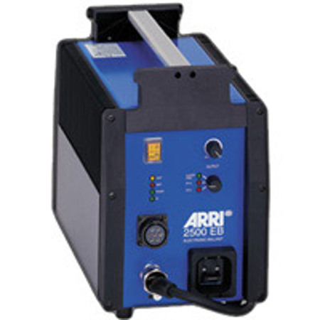 ARRI Compact HMI Fresnel Lighting Kit with 9.9" Fresnel Head, Ballast and Cable, 2,500 Watts, 120 / 220 Volts, 6000°K.