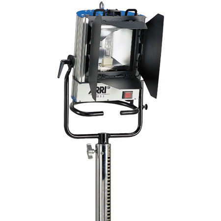 ARRI X5 HMI Flood Lighting Kit with Head, A.C. Ballast and Cable, 575 Watts, 120 / 220 Volts, 6000°K.