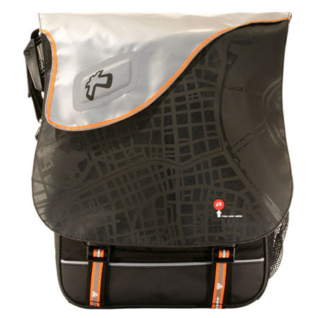 Boblbee Shanghai 15 inch Messenger Bag, Black /Silver