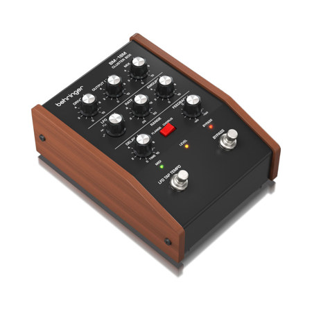 Behringer BM-18M CLUSTER BOX Modulation Pedal