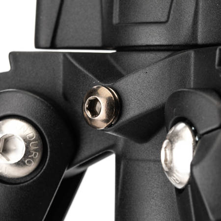 Benro Induro Classic 2 Series 3-Section Carbon Fiber Tripod