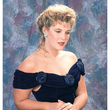 Studio Dynamics Europa Series 12' x 24' Muslin Background, Venetian Rose.