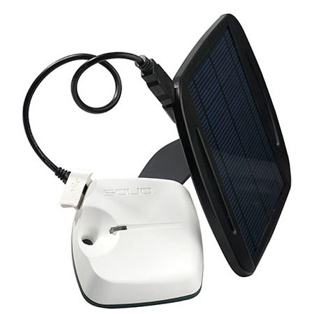 Solio Xcellerator with 2000-mAh HUB Battery Pack and Solar Charger