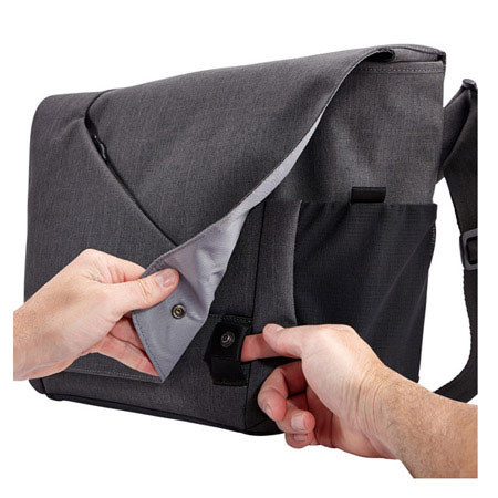 Case Logic Reflexion Mobile Messenger for 15" MacBook/iPad/10.1" Tablet