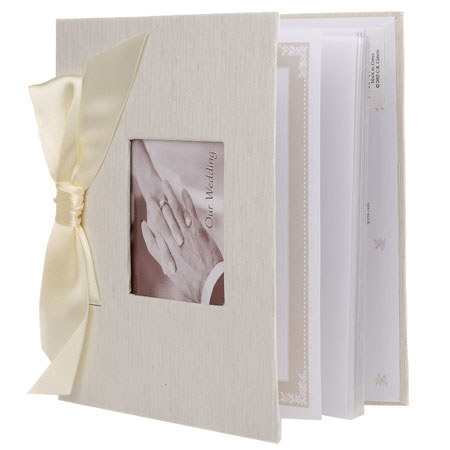 C.R. Gibson WP842494 Ivory Silk ScrapBook for 5x7in